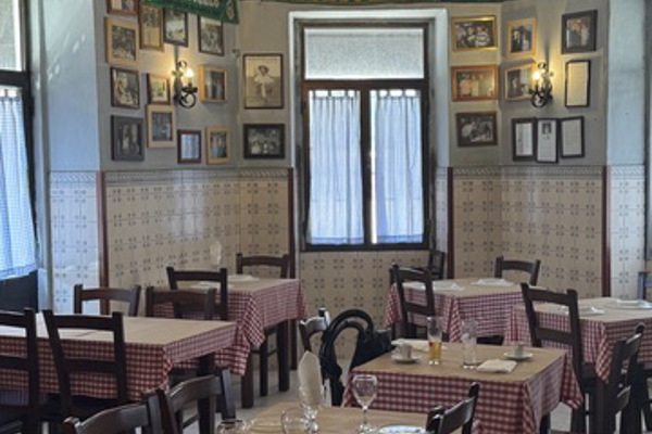 restaurant picture