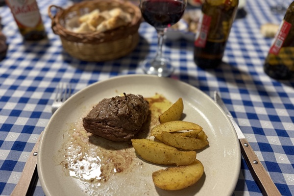 restaurant picture