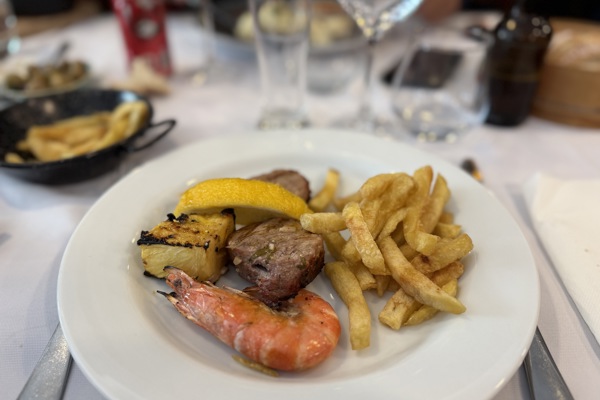restaurant picture