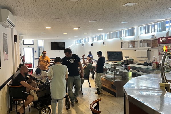restaurant picture
