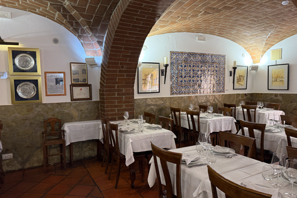 restaurant picture