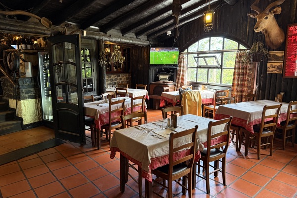 restaurant picture