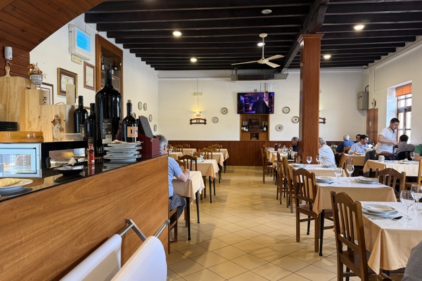 restaurant picture