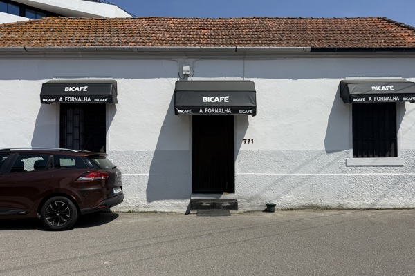 restaurant picture